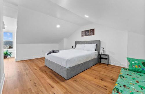 Family Friendly 4BR. Trendy & Great Location - Foto 13