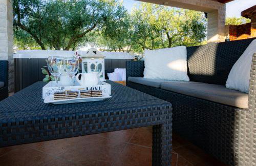 Villa Lorema-pet friendly on 5000 sqm garden,pool, jacuzzi, billiard&PS5 - Foto 10