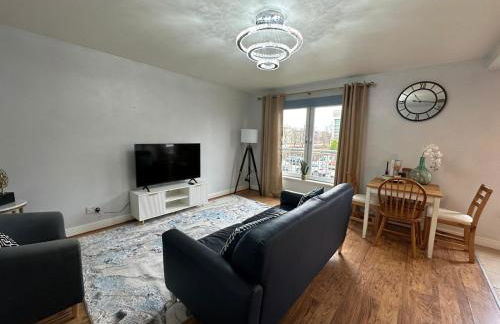 Modern Economy Glasgow Apartment with King bed - Foto 14