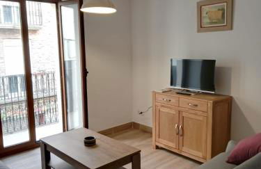 Centrally located two bedroom apartment - Foto 1