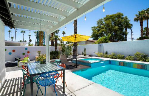 Demuth Park Desert Oasis - Pool - Tiki Room - Foto 24