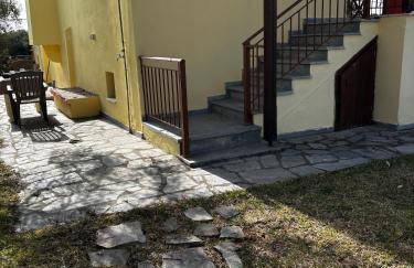 Meropis Apartment - Photo 8