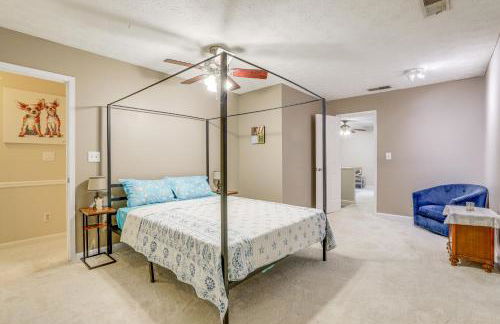 6 Mi to Stone Mountain Park Home with Deck! - Foto 20