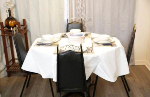 The Newly Renovated Vintage Home - Foto 29