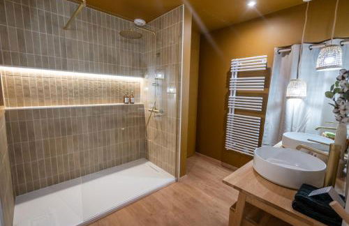 Cocoon - Romantic suite with spa - Downtown - Foto 19