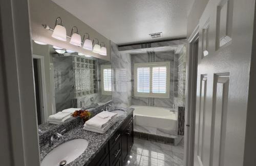 Heated Salt Pool, BBQ, Movie Projector, Stereo, Billiards Table, Arcade Game, Darts - Stone Sanctuary NW at Childrens Memorial Park, Pool Heat Optional - Foto 21