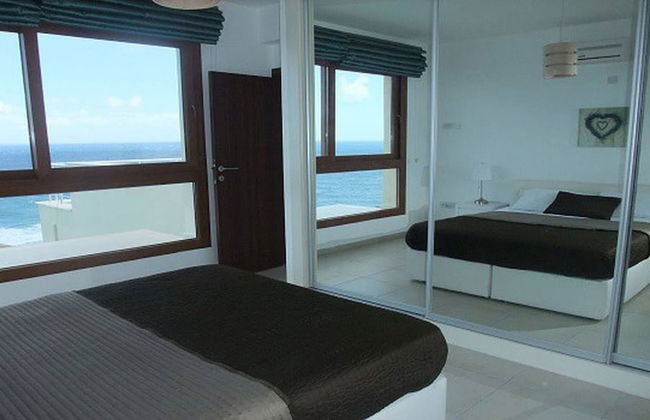 Coordinates are : 35.3480640, 33.5800703, Seacliff Villa, North Cyprus - Foto 2