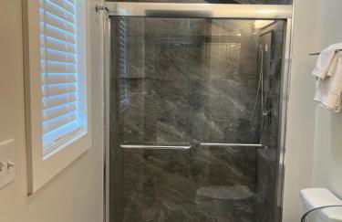 Stay, play and relax in Ohiopyle, PA, Hot tub, Pool table, next to the GAP trail in Ohiopyle, PA - Foto 8