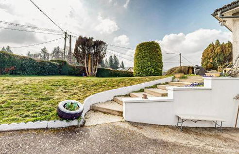 1 Bedroom Amazing Apartment In Treignac - Foto 10