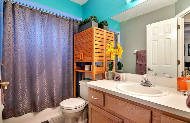 Urban Oasis W/hot Tub, Heated Pool And Private Movie Theater 2 Bedroom Home by RedAwning - Foto 31