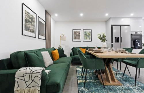 Beautiful Home, Free Parking For Large Groups Sleeps 10 Book Now! - Foto 19