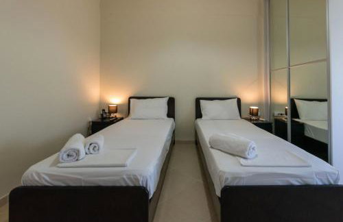 Grand Suites with Private Pools - Photo 46