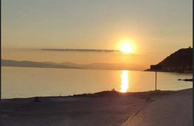 MODERN GROUND FLOOR APARTMENT ON the PEBBLES - Foto 3