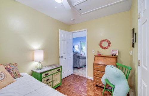 Charming Wolcott Cottage with Fire Pit and Mini Dock - Foto 18