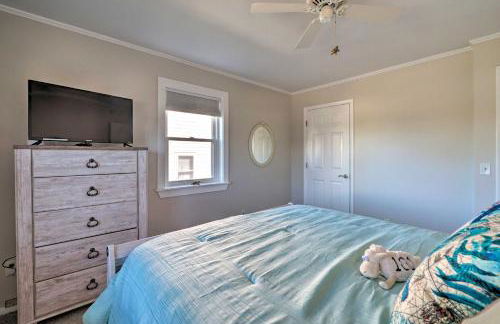 Carefree Coastal Getaway - Walk to Long Beach - Foto 23