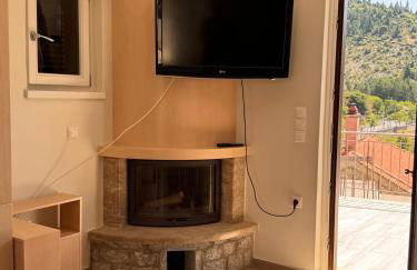 Tami House - Photo 17