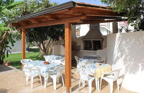 1 Bedroom Amazing Apartment In Ricadi - Foto 7