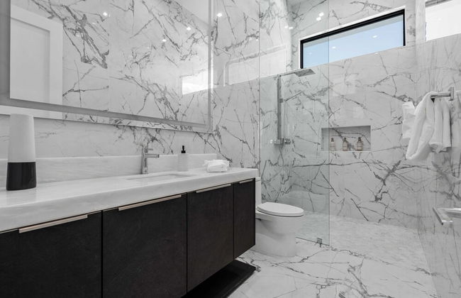 Sleeps 26 Pool, Hot Tub, Pickleball & Putting Green Bravo Villa #12 by Avantstay - Foto 58