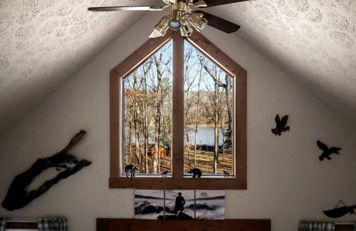 Lustrous Lakefront Cabin Oasis near Lake Ferndale in West Virginia - Foto 25