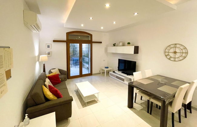 Peaceful Home With hot tub and 2 Communal Pools - Foto 9