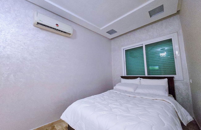 Luxor Home - Spacious & proximity to CFC - Photo 6