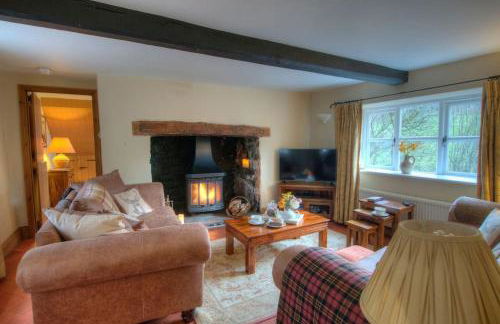 River Cottage Brecon: Hot Tub, Fire, Balcony, Wifi - Photo 12