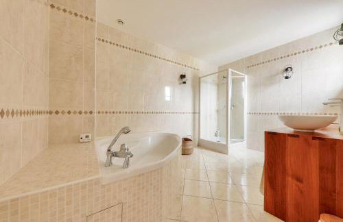 Maison de pierre pour 8 avec beau jardin - Foto 19