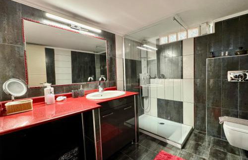 Luxury Apartment in the center - Photo 8