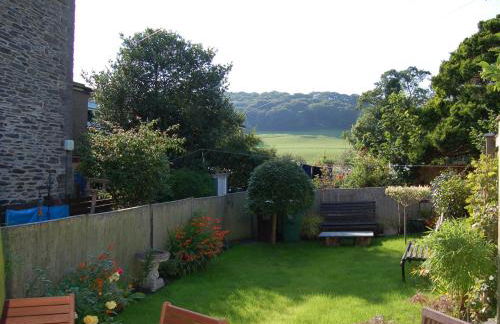 Bronhaul Cottage in Pennal - Photo 9