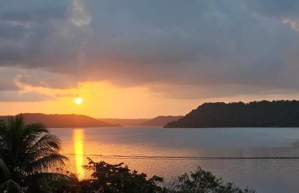 Casa de Frente para Lagoa - Foto 8