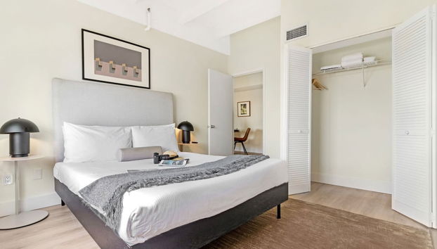 Roami at The Alamac - Foto 5, Habitación