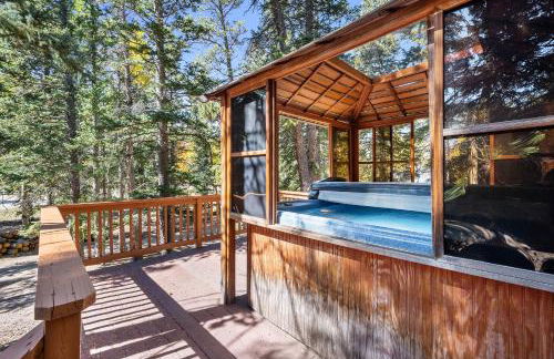 Nestled Inn Vacation Home Rental Evergreen - Trails, Views, Hot Tub, Skiing! - Foto 39