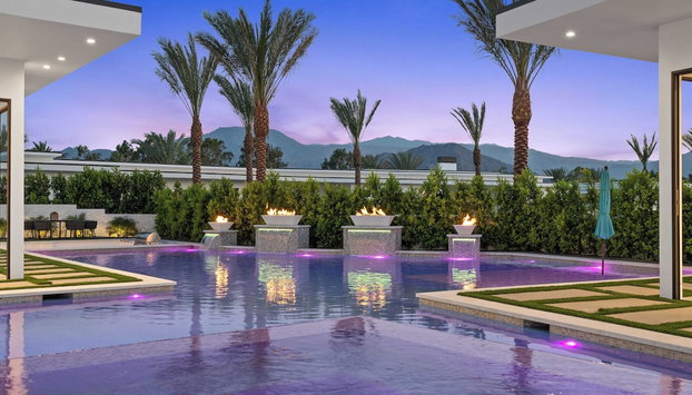 Sleeps 23 Pool, Hot Tub & Putting Green Minutes to Golf & Dining Bravo Villa #7 by Avantstay - Foto 5, Interior