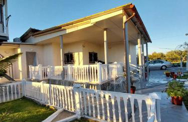 Villa Artzie. Έξοχικο με τεράστιο εξωτερικό χώρο. - Foto 2