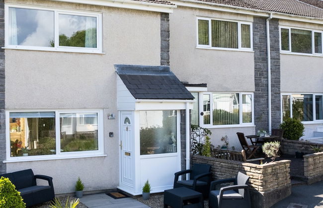 Ty Hapus - Close to Beach and Town - Photo 7