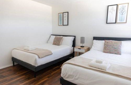 2BD/2BA Apartment in DT ALhambra - Foto 12