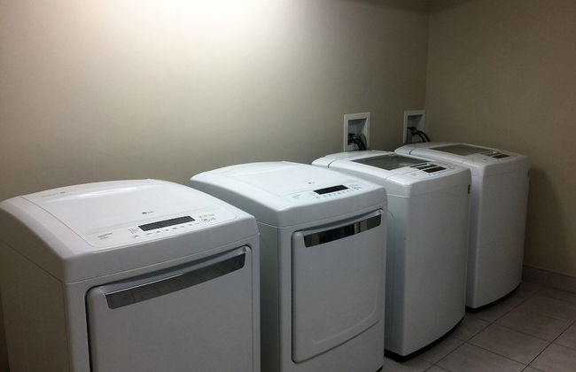 Duvernay Studios and Suites - Photo 21