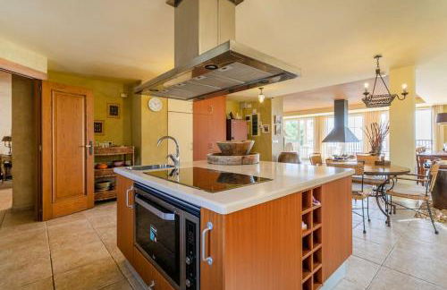 Villa Leandro, First Line Villa with amazing sea views and private access to the sea! - Photo 18