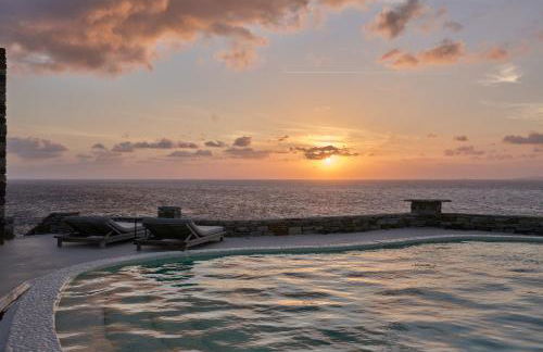 5 bedroom villa with pool, sunset views, direct access to the sea - Foto 2