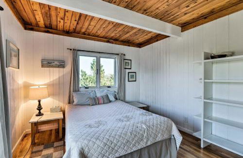 Westhampton Beach Home with Deck and Ocean Views! - Foto 16