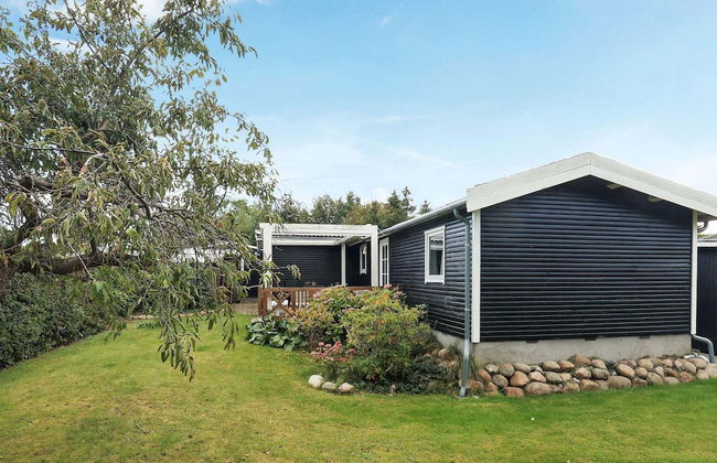 6 Person Holiday Home in Stroby - Foto 1