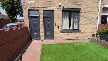 Numero Uno Ensuite 3BR Flat Hot Tub Wifi Parking Contractor and Group Friendly - Foto 2, Garden