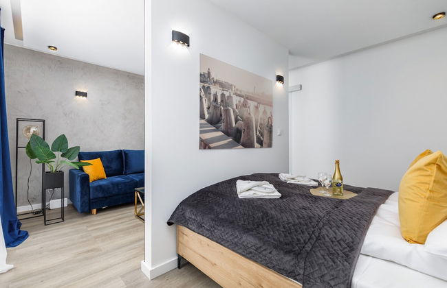 Rozana Zieleniewo Apartment by Renters - Photo 5