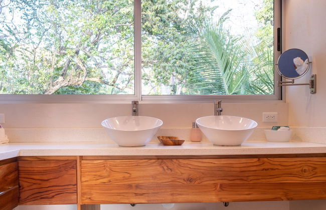 Iluminar Beachfront Suite - Photo 12