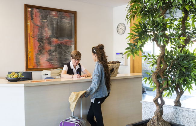 Apartaments Condado - Photo 3