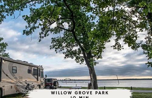 5BD 2BA w Backyard Oasis Pool Jacuzzi Firepit - Foto 44