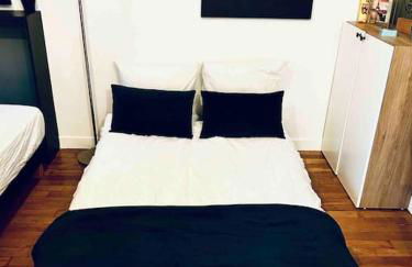 Calm & Cozy, 5 min Metro, 15 min Louvre, Champs Élysée - Foto 9