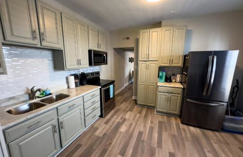 Portsmouth 2BR 1BA Getaway - Foto 5