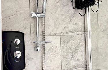 Stylish Spacious 1Bd Apt-kingbed-10min Heaton Park - Foto 18