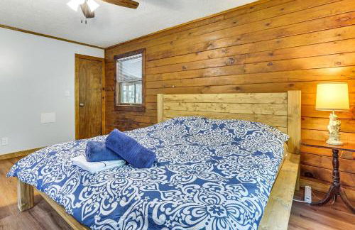 Long Pond Log Cabin with Hot Tub Soaks and Outdoor Fun - Foto 10